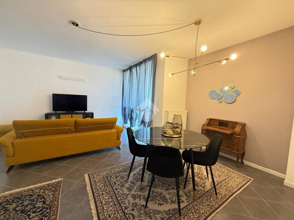 appartamento in vendita a Desenzano del Garda