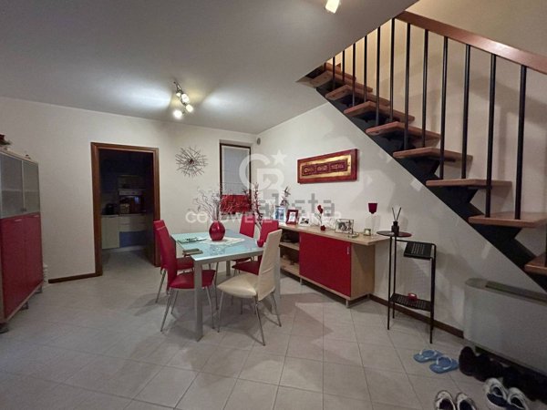 appartamento in vendita a Desenzano del Garda