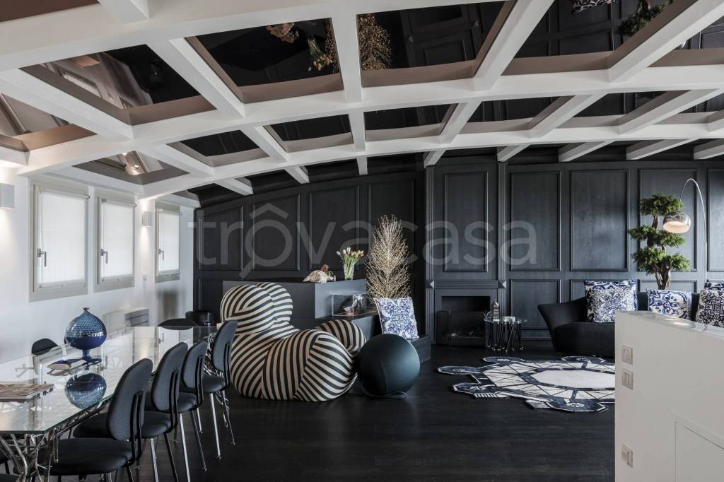 appartamento in vendita a Desenzano del Garda