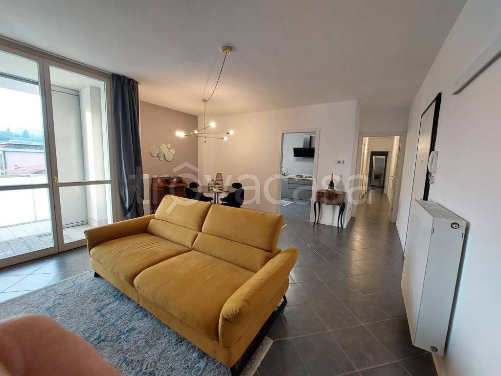 appartamento in vendita a Desenzano del Garda