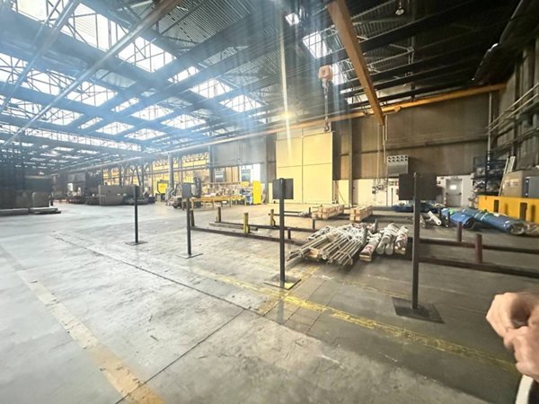 locale commerciale in vendita a Desenzano del Garda