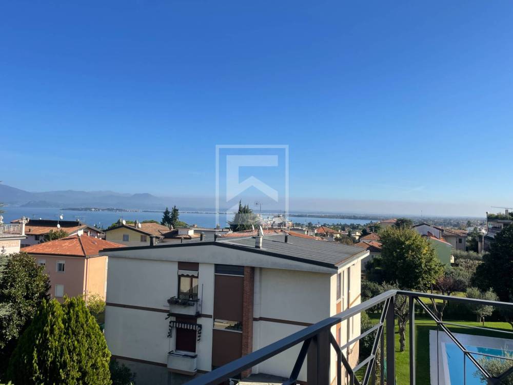 appartamento in vendita a Desenzano del Garda