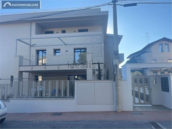 appartamento in vendita a Desenzano del Garda