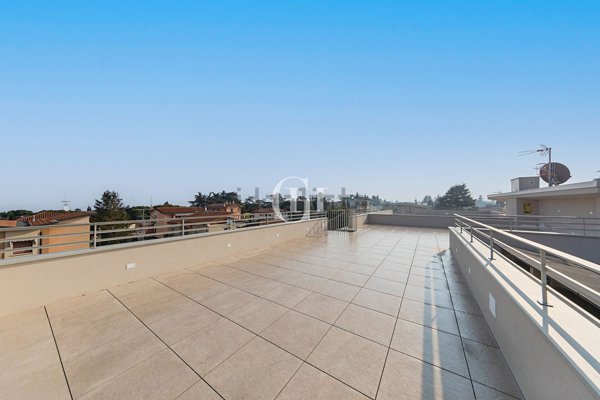 appartamento in vendita a Desenzano del Garda