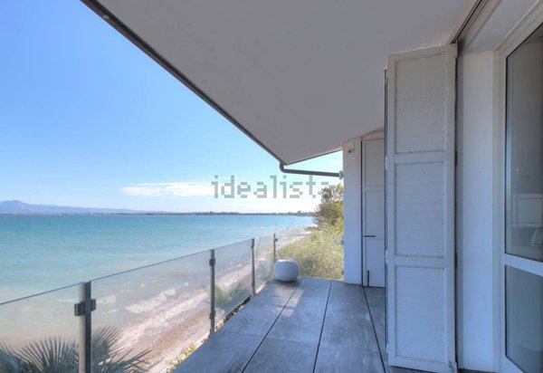 casa indipendente in vendita a Desenzano del Garda