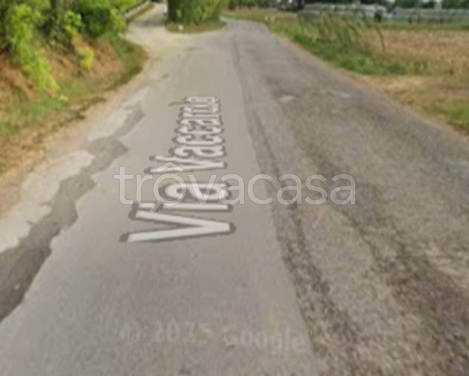 casale in vendita a Desenzano del Garda in zona Vaccarolo