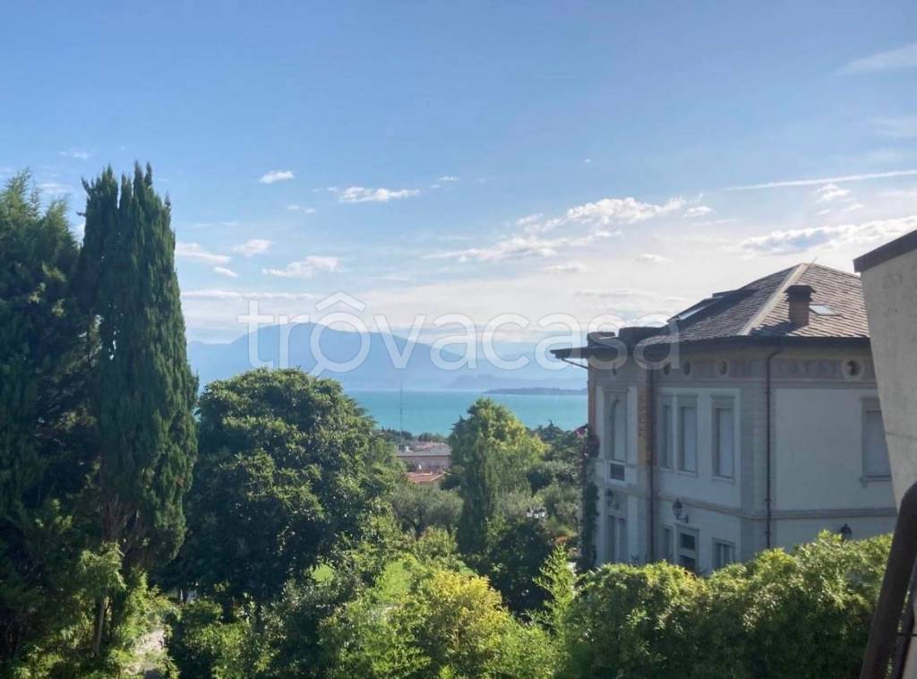 appartamento in vendita a Desenzano del Garda