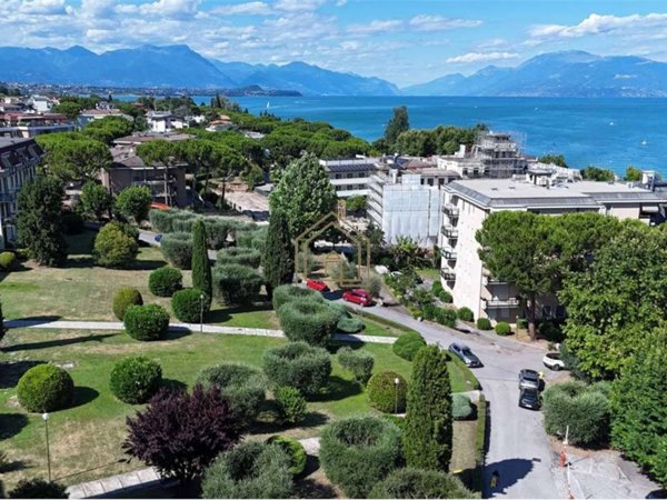 appartamento in vendita a Desenzano del Garda