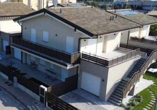 appartamento in vendita a Desenzano del Garda