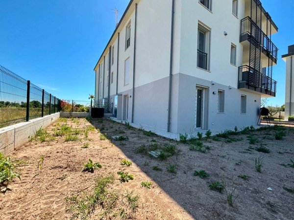 appartamento in vendita a Desenzano del Garda in zona Rivoltella
