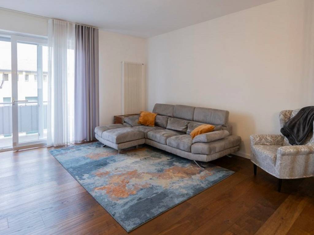 appartamento in vendita a Desenzano del Garda