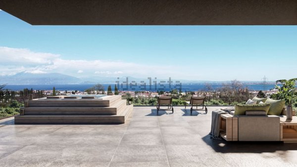 appartamento in vendita a Desenzano del Garda