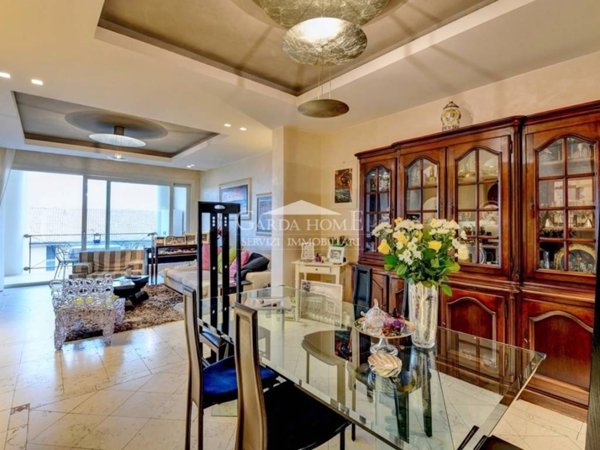 appartamento in vendita a Desenzano del Garda