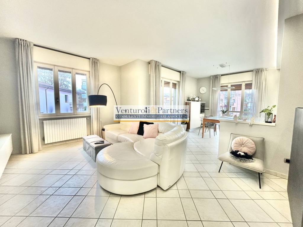 appartamento in vendita a Desenzano del Garda