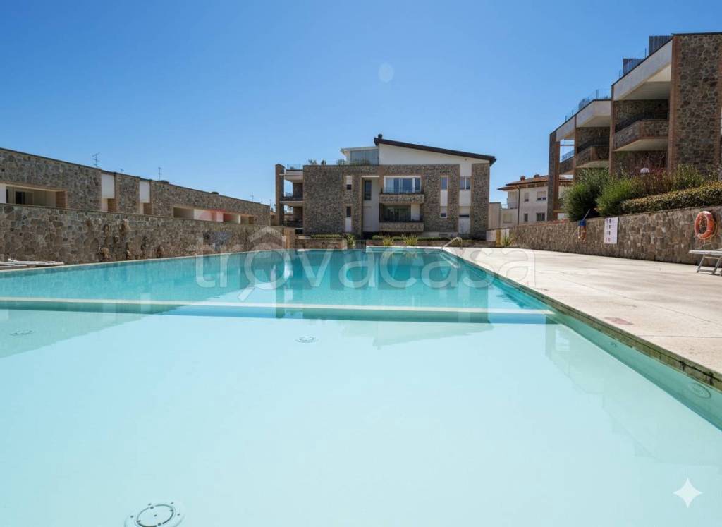 appartamento in vendita a Desenzano del Garda in zona Rivoltella