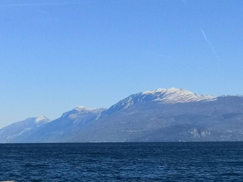 casa indipendente in vendita a Desenzano del Garda