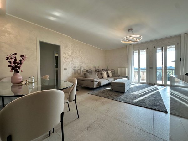 appartamento in vendita a Desenzano del Garda