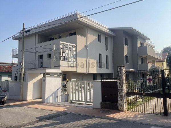 appartamento in vendita a Desenzano del Garda