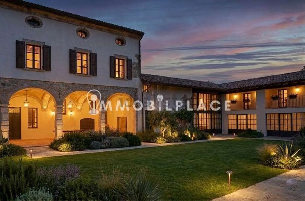 casale in vendita a Desenzano del Garda in zona San Martino della Battaglia