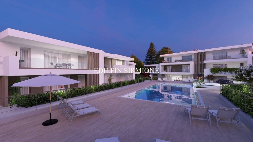 casa indipendente in vendita a Desenzano del Garda