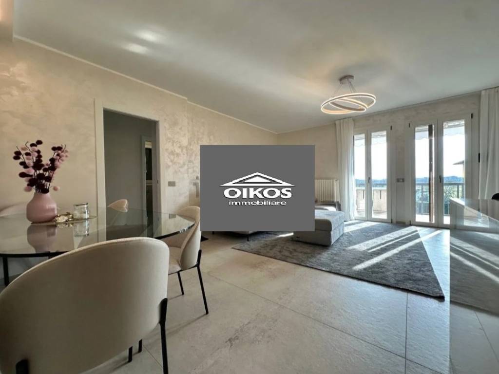 appartamento in vendita a Desenzano del Garda in zona Rivoltella