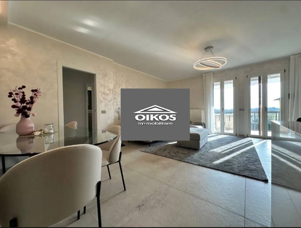 appartamento in vendita a Desenzano del Garda in zona Rivoltella