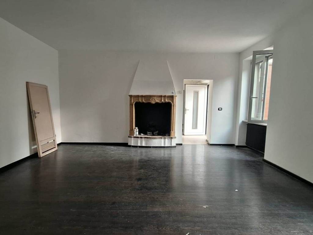 casa indipendente in vendita a Desenzano del Garda in zona Rivoltella