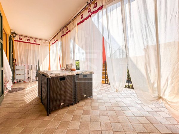 appartamento in vendita a Desenzano del Garda in zona Vaccarolo
