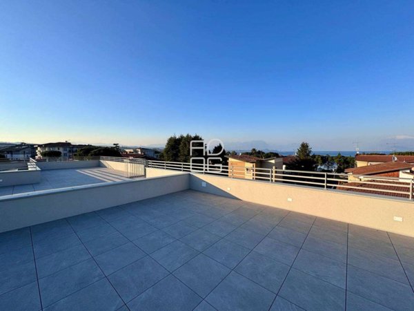 appartamento in vendita a Desenzano del Garda