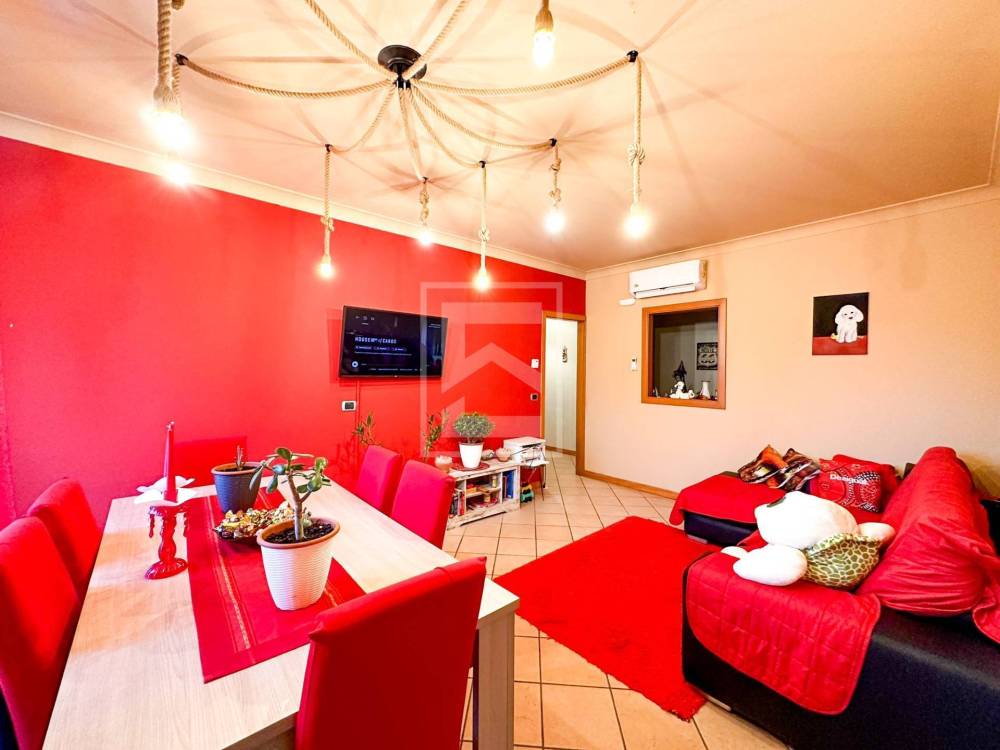 appartamento in vendita a Desenzano del Garda in zona Rivoltella