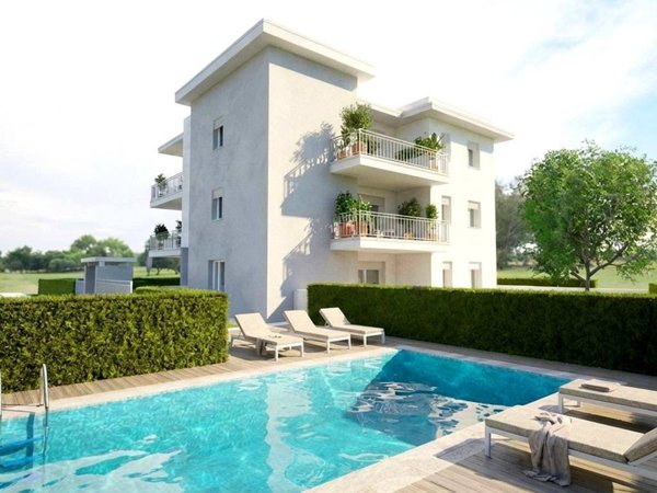 appartamento in vendita a Desenzano del Garda in zona Rivoltella