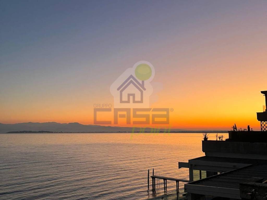 appartamento in vendita a Desenzano del Garda