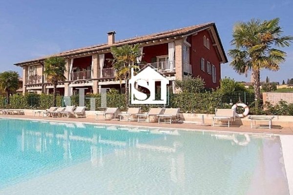 appartamento in vendita a Desenzano del Garda in zona Rivoltella
