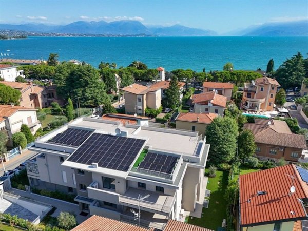 appartamento in vendita a Desenzano del Garda