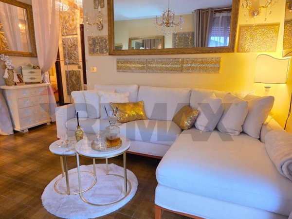 appartamento in vendita a Desenzano del Garda in zona Rivoltella