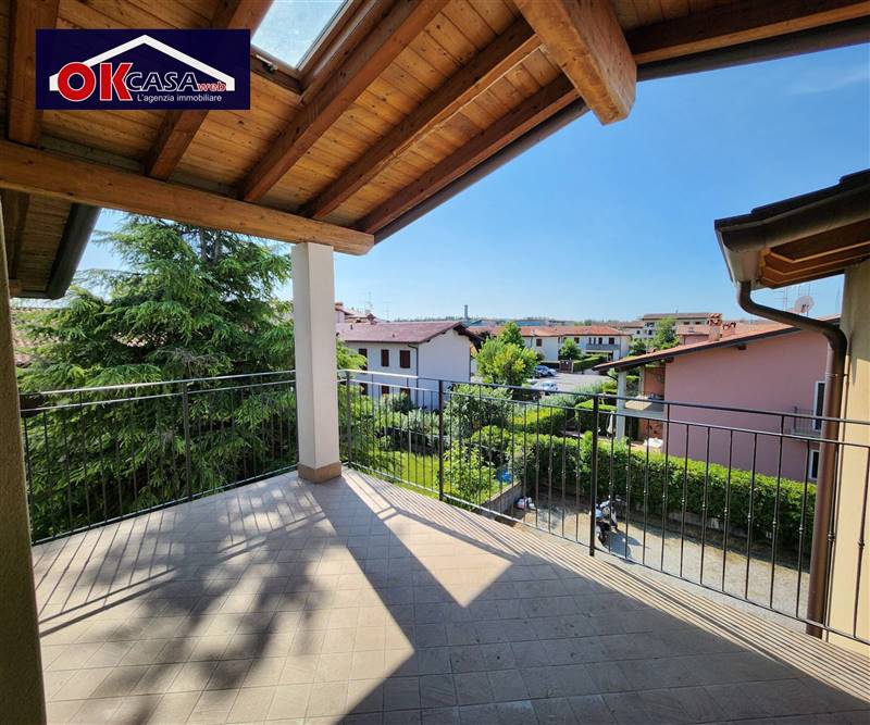 appartamento a Desenzano del Garda in zona San Martino della Battaglia