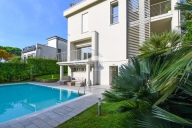 casa indipendente in vendita a Desenzano del Garda