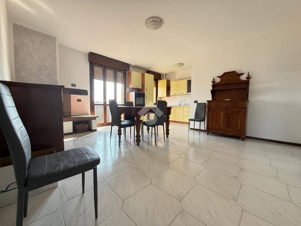 appartamento in vendita a Desenzano del Garda