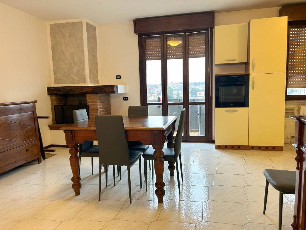 appartamento in vendita a Desenzano del Garda