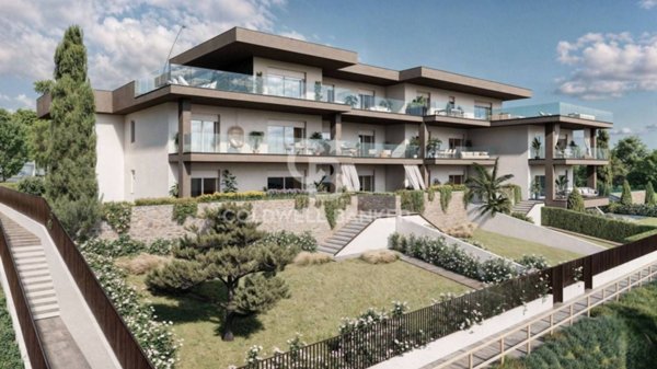 appartamento in vendita a Desenzano del Garda