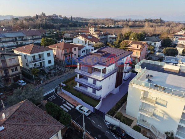 appartamento in vendita a Desenzano del Garda