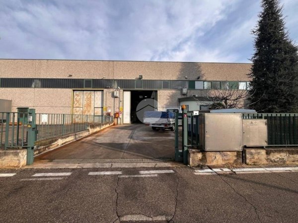 negozio in vendita a Desenzano del Garda