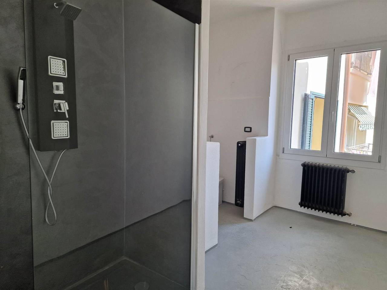 appartamento in vendita a Desenzano del Garda in zona Rivoltella