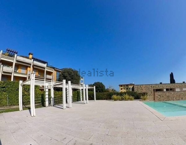 casa indipendente in vendita a Desenzano del Garda