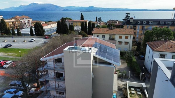 appartamento in vendita a Desenzano del Garda