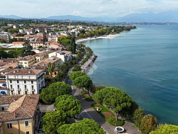 negozio in vendita a Desenzano del Garda