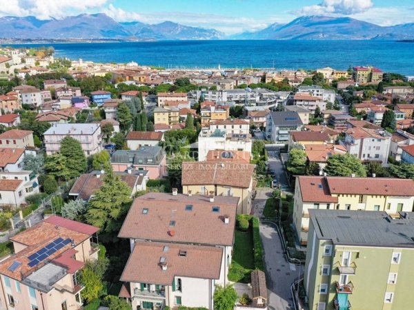 appartamento in vendita a Desenzano del Garda