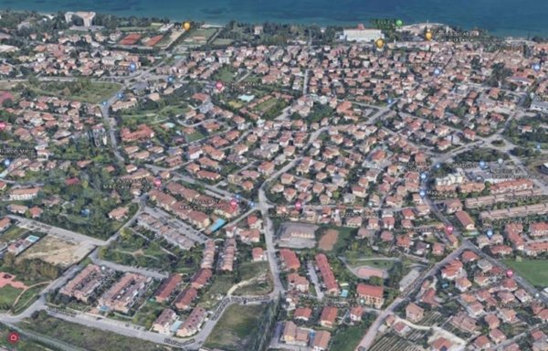 appartamento in vendita a Desenzano del Garda in zona Rivoltella