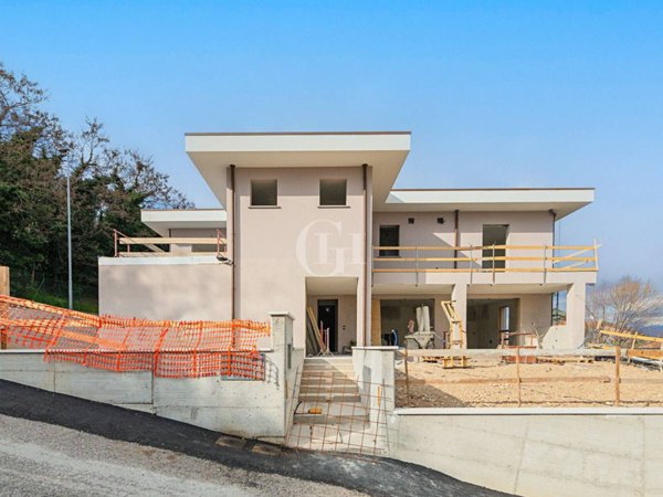 appartamento in vendita a Desenzano del Garda