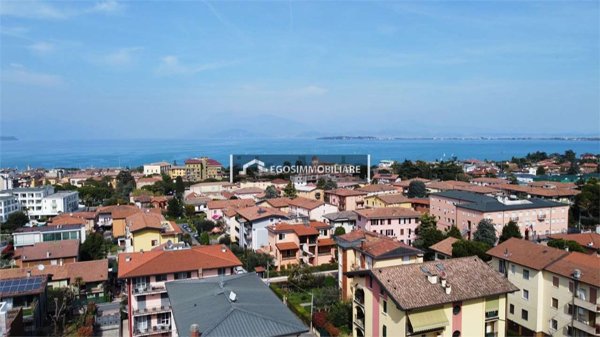 appartamento in vendita a Desenzano del Garda